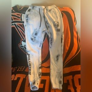 Hollister; XS; never worn